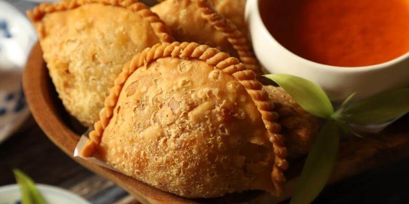 Apa Bedanya Jalangkote Dengan Pastel